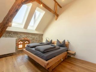Unterkunft mit Kamin, Whirlpool und Sauna - 7