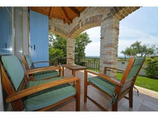 Villa in Brnobici with swimming pool - 3