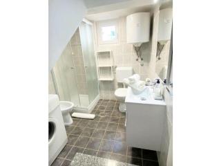 Apartment in Funtana with parking and barbecue - 1