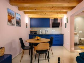 Stella Marina Deluxe Apartment - 4
