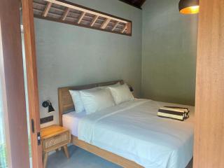 Tropical 2BR Villa with Pool, Garden & Kitchen in Kuta - Lombok - 5