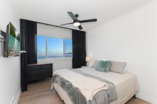 Absolute Luxury on the Marina Oceanfront Modern Penthouse with Panoramic Views - 2