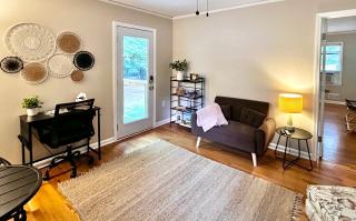 Cozy Suite at Songbird Hollow for 1 Guest - 2