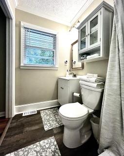 Cozy Suite at Songbird Hollow for 1 Guest - 1