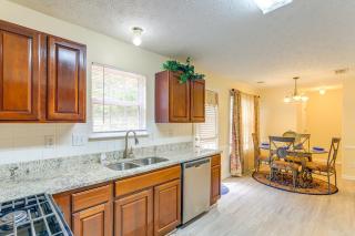 Pet-Friendly Home with Pool Access in Snellville! - 9