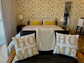 Stay Here! 50tv1netflix - 6