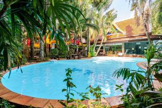 Naiharn Pearl Condo Hotel by VillaCarte - 1