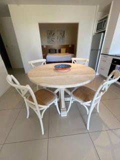 Luxe Resort Units Urangan Esp Hervey Bay Marina Ocean Views Pool - 3