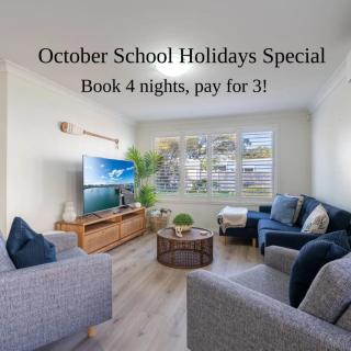 Escape on Addison - Book 4 nights, pay for 3! - 0