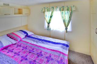 Cottage by Ostrowieckie Lake with Private Beach - 5