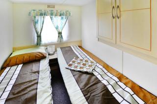 Cottage by Ostrowieckie Lake with Private Beach - 3