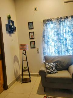 DREAMY cosy 2bhk, Just 6 mins to Whitetown and Beach SAPPHIRE - 1