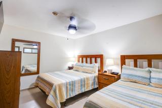 Huge Lux 3br Beachfront Condo Wifi Fast - 4