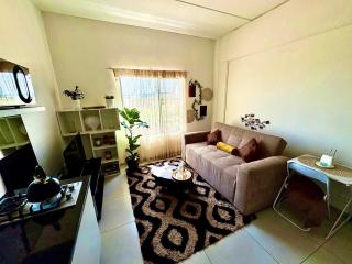 Randburg Urban Comfort Stay - 6