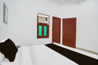 Super Hotel O Shilpgram Taj Mahal East Gate - 3