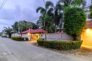 V247 Poolside 1BR Near Naiharn Beach & Gym - 6
