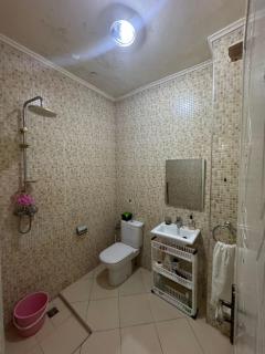 Elegant Seaside Retreat 80m from Beach, Pool & BBQ - Aghroud - 1