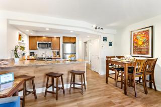 KBM Resorts FREE CAR Papakea Oceanfront 1-Bedroom Corner Unit with King bed and Unobstructed views PKA-201 - 5