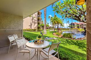 KBM Resorts FREE CAR Papakea Oceanfront 1-Bedroom Corner Unit with King bed and Unobstructed views PKA-201 - 1