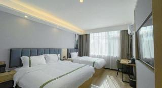 GreenTree Inn Express Qingdao Jiaodong International Airport - 1