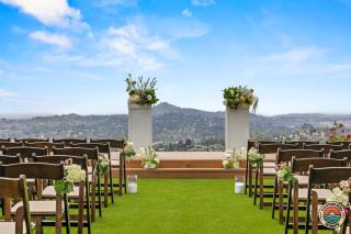Sprawling Hilltop Retreat- Pool, Views, Sleeps 30! - 9