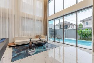 Southern Peak Pool Villa Huay Yai Pattaya - 8