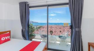 OYO 1028 Flower House Apartment - 8