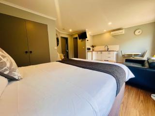 Marengo Beach Studios- Pet Friendly - 5