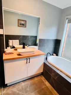 Marengo Beach Studios- Pet Friendly - 7