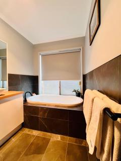 Marengo Beach Studios- Pet Friendly - 9