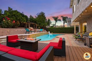 Luxurious Tierrasanta Oasis with Saltwater Pool - 5