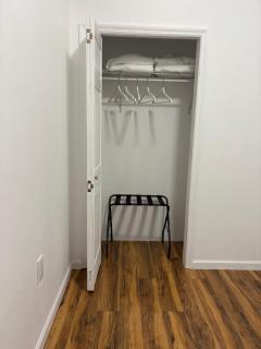 Luxury Apartments - Georgetown - 2