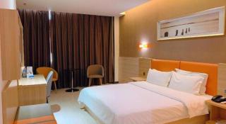 7 Days Premium Lintao City Golden Street Shopping Plaza Branch - 2