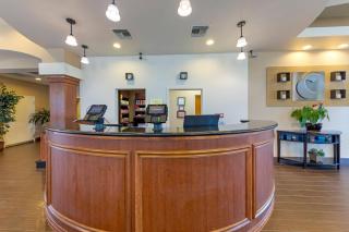 Comfort Suites Barstow near I-15 - 2
