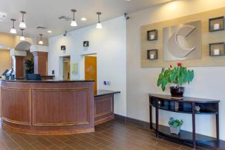 Comfort Suites Barstow near I-15 - 1