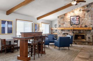 AmericInn by Wyndham Alexandria - 5