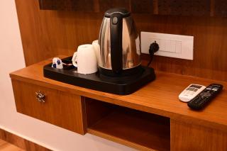 Hotel Royal Suites - 2