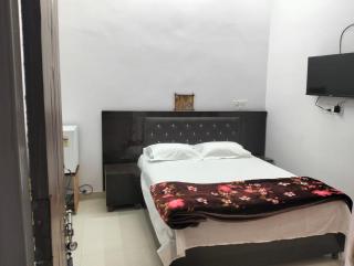 Hotel Trayambakam - 1
