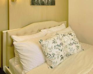 Charm's City Escape at Grace Residences - 4