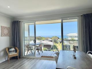 Ocean Mist at Caves Beach Villas - 1