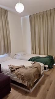 2 BD Chalet In Redrock With Beautiful Garden - 3