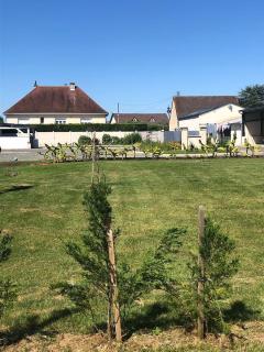 House, lot, secure private parking - 8