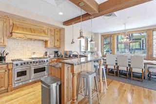 302 - Four Bedroom Silver Strike condo - 9