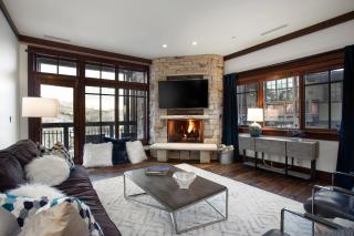 Arrowleaf Lodge- Two Bedroom Residence #209 condo - 0
