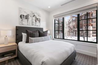 202 - Three Bedroom Deluxe Flagstaff condo - 1