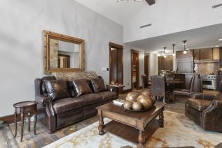 Arrowleaf Lodge- Two Bedroom #401 condo - 9