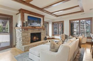 106 - Three Bedroom Shooting Star condo - 7