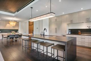 203 - Three Bedroom Deluxe One Empire Pass condo - 5