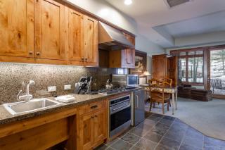 Shooting Star Lodge at Deer Valley Resort - Studio #102 Hotel Room - 9