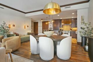 306 - Two Bedroom Arrowleaf condo - 8